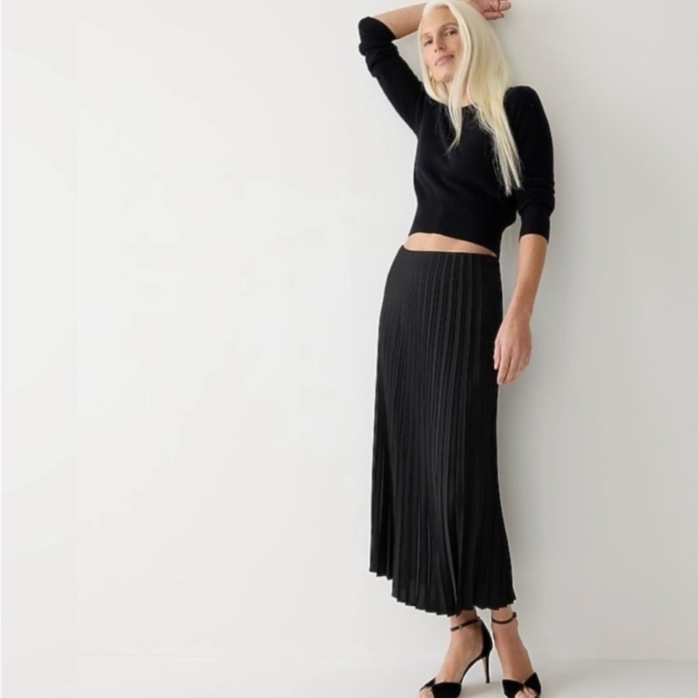 J. Crew
J Crew Gwyneth Pleated pull-on midi skirt BN757